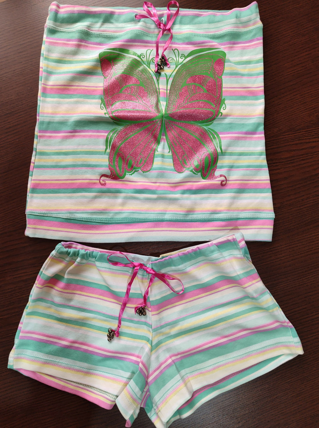 Butterfly Print Pajamas Size: M