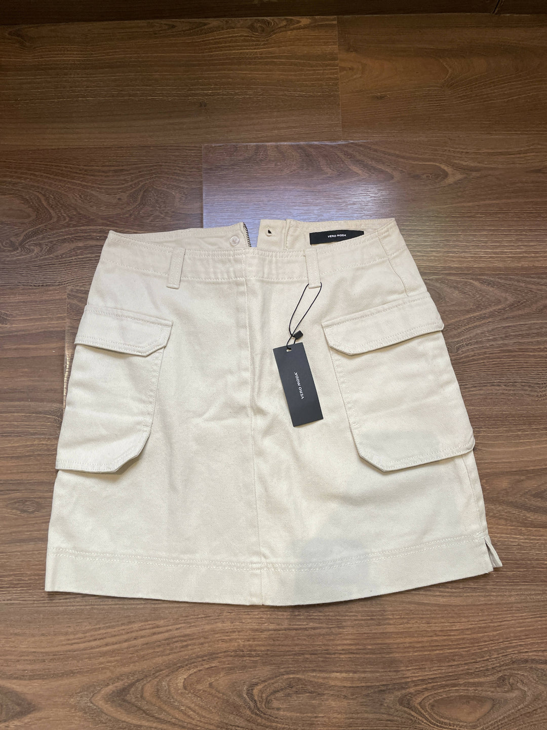 Vero Moda Off White Skirt Size M