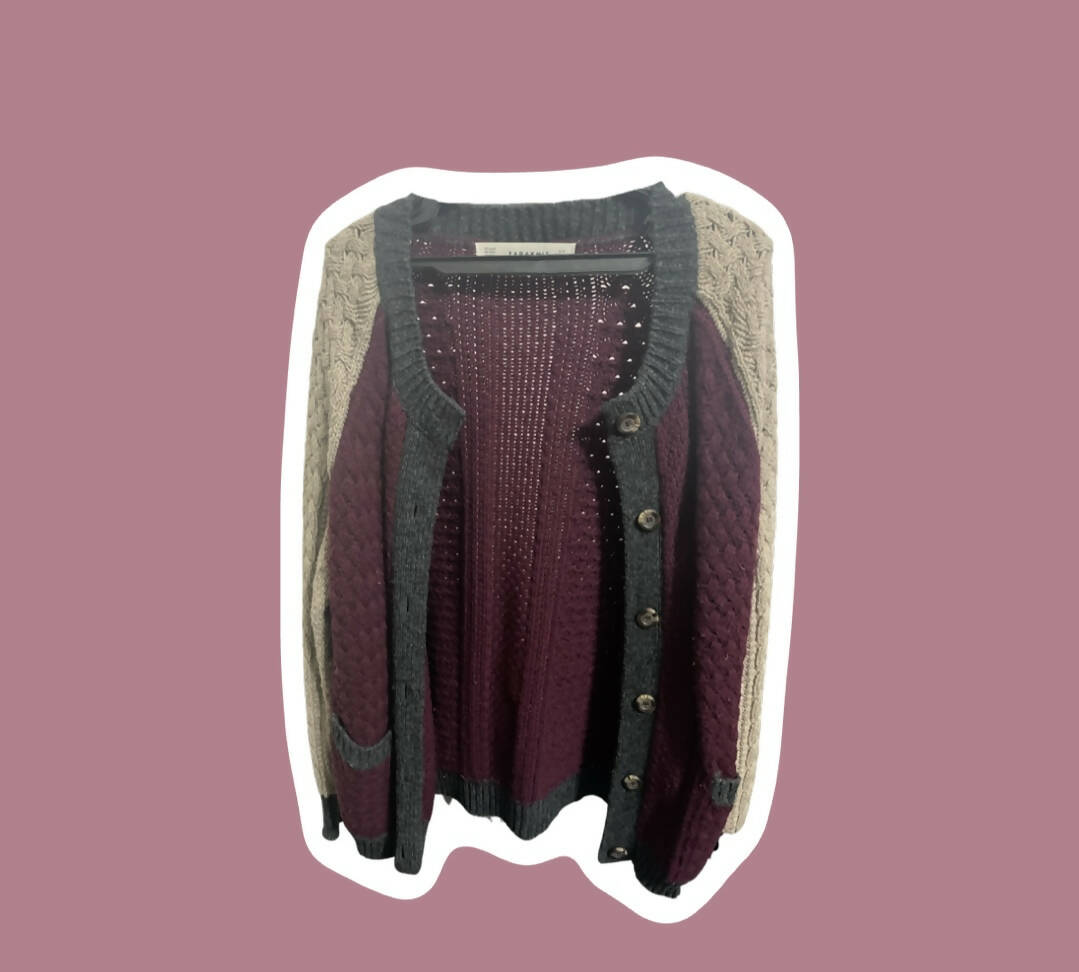 Zara Knit Cardigan Size: M