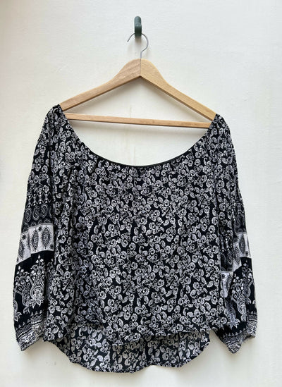 AMISU Blouse Size XL