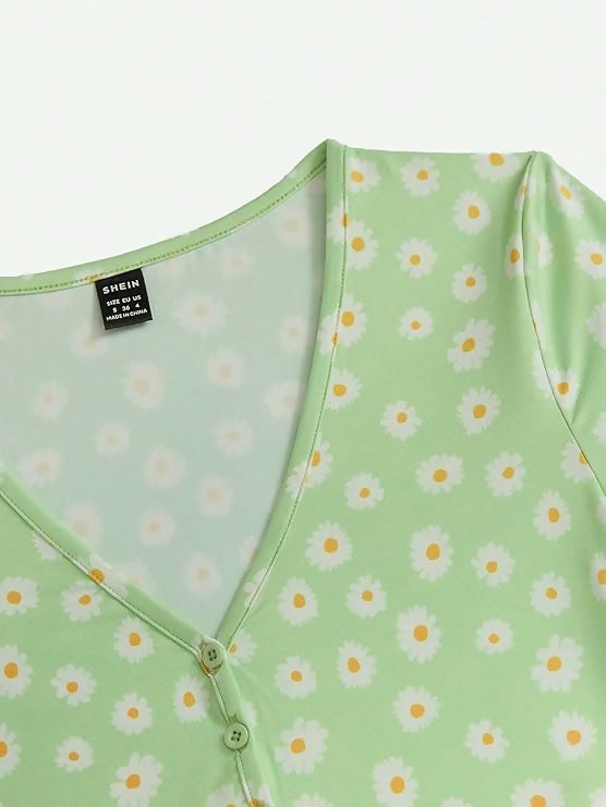 SHEIN Green Floral Top Size: M