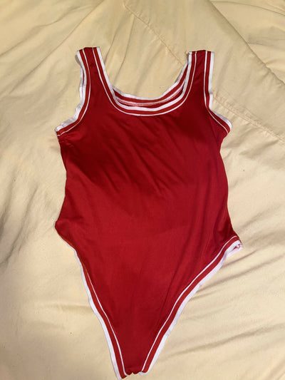 Bulls Bodysuit Size: M