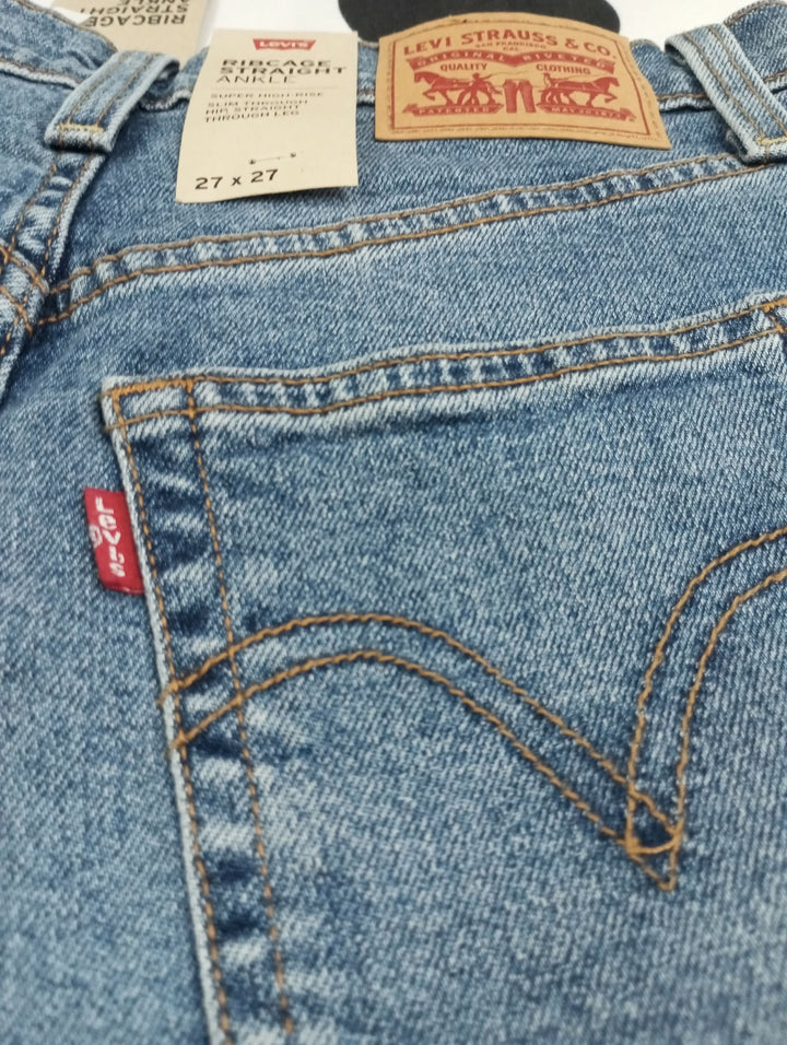 New Levi's Straight Jeans (USA Size: 27)