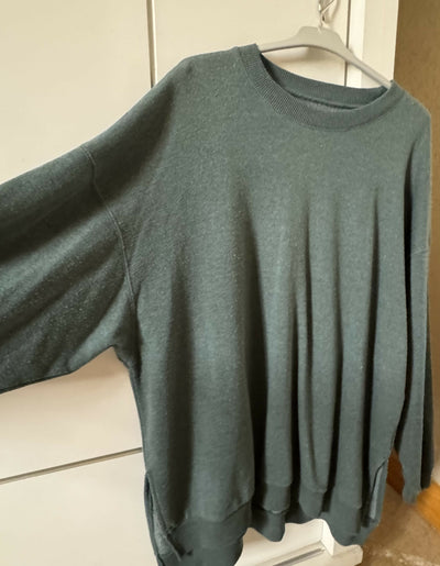 American Eagle Green Sweater Size: M (oversized)