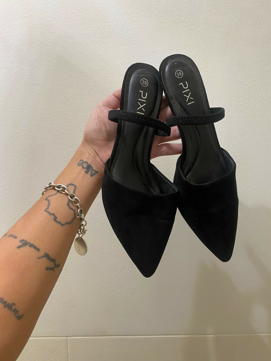 Pixi Suede Pointed heels