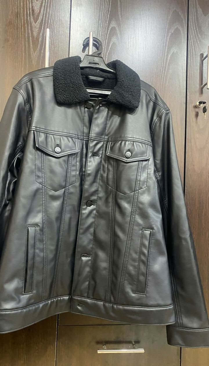 Hollister Leather Jacket Size: XL