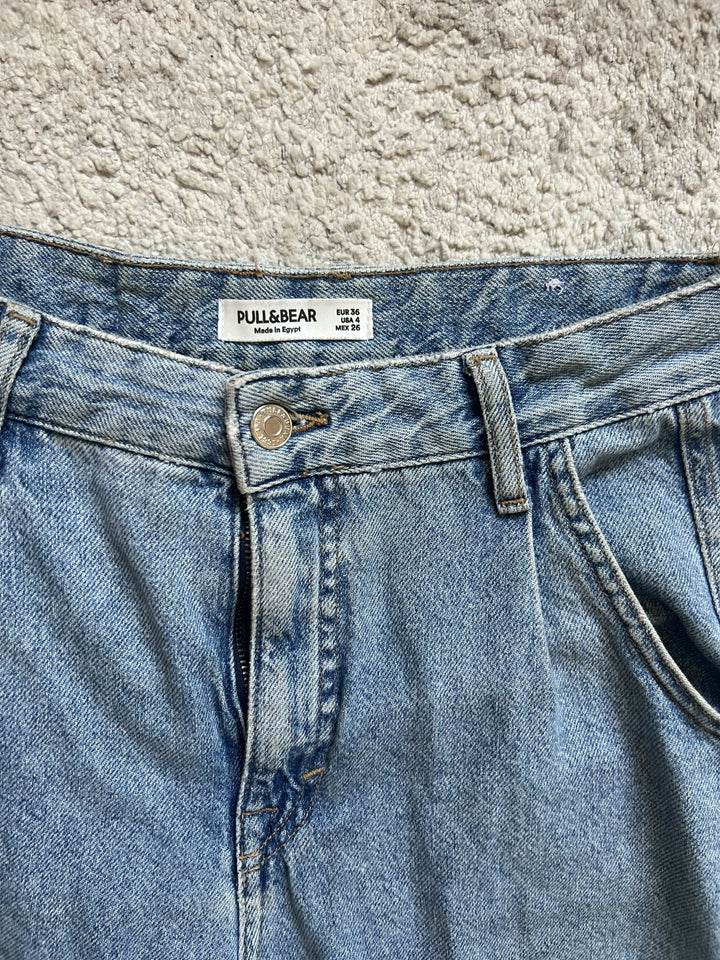 Pull & Bear Balloon Jeans Size: 36