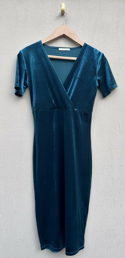 Zara Green Velvet Dress Size M