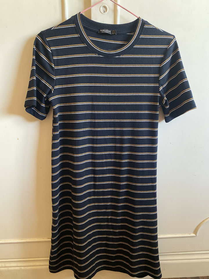 Bershka Short Sleeves Dress Size Small