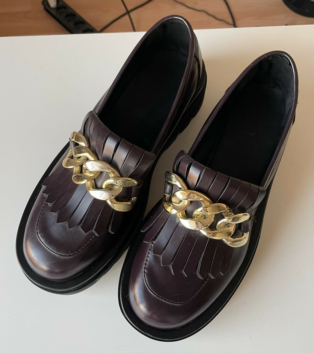 Dejavu Burgundy Loafers Size: 41