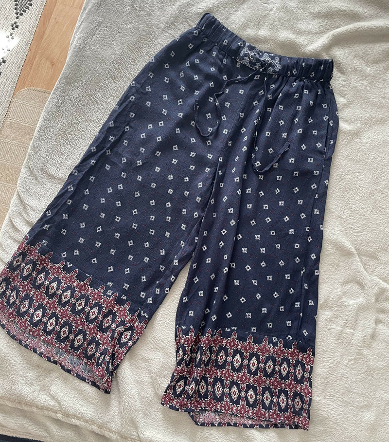 Pull& Bear Boho Pants Size: S