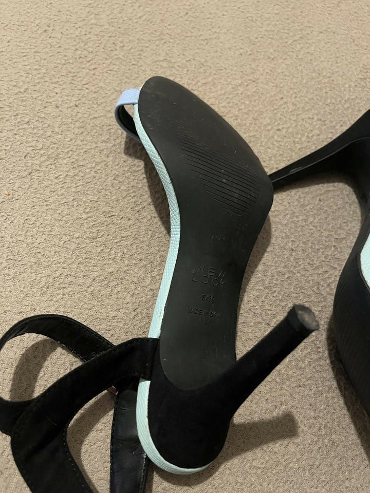 New Look Sandals Size: 39