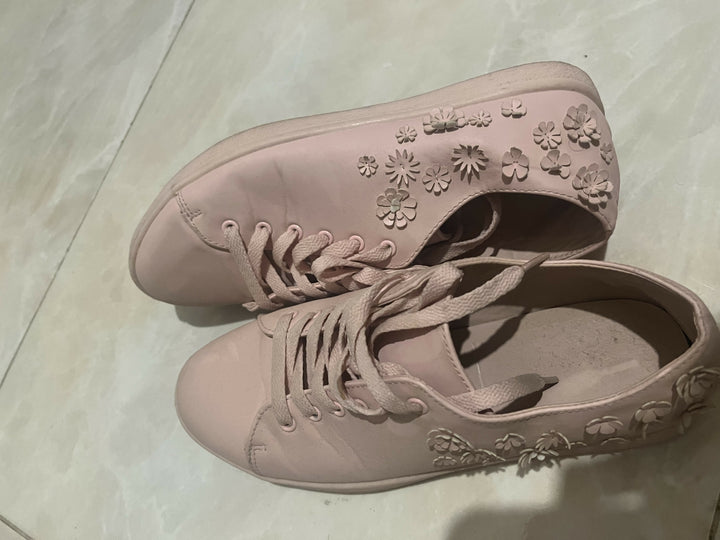 Pink Floral Shoes Size: 40