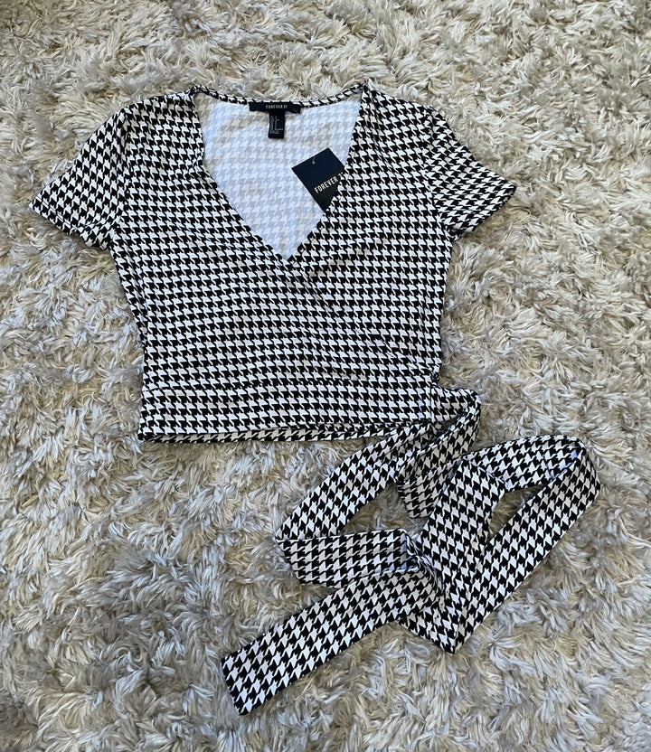 New with Tag Forever 21 Crop Top Size S