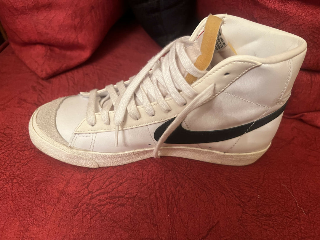 Nike Blazer Size: 39