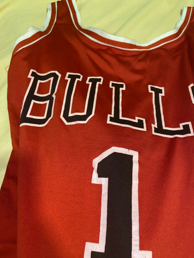 Bulls Bodysuit Size: M