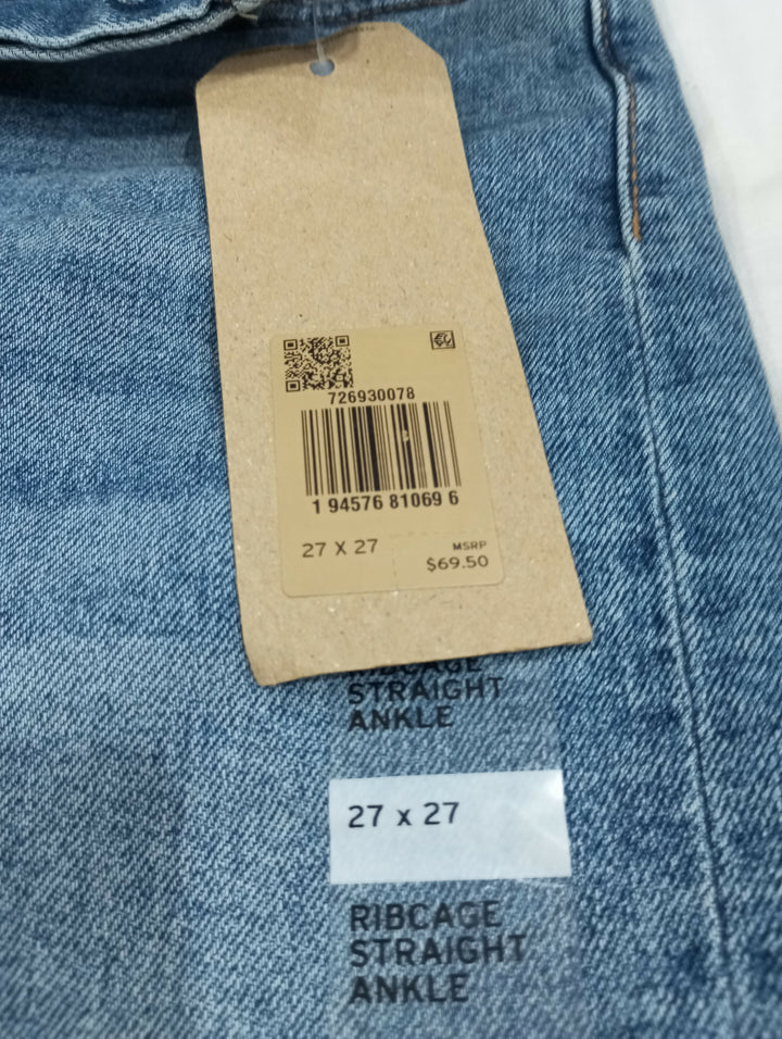 New Levi's Straight Jeans (USA Size: 27)