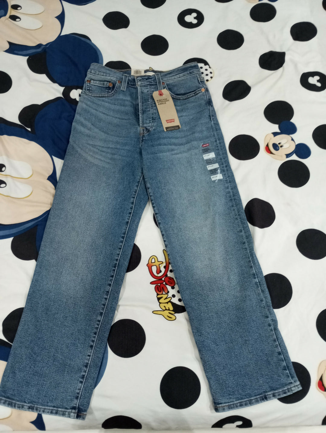 New Levi's Straight Jeans (USA Size: 27)
