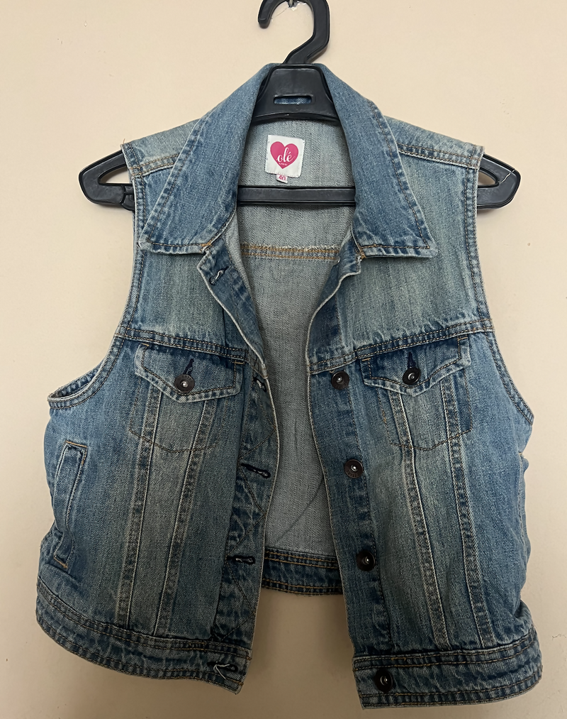 Printed Denim Vest Size: M/L