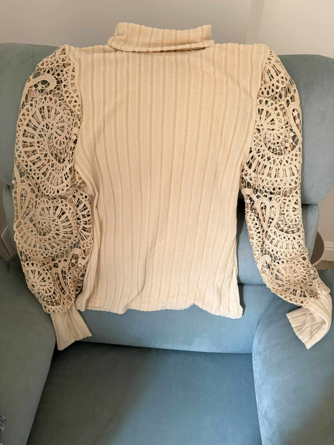 SHEIN High collar lace long sleeves blouse