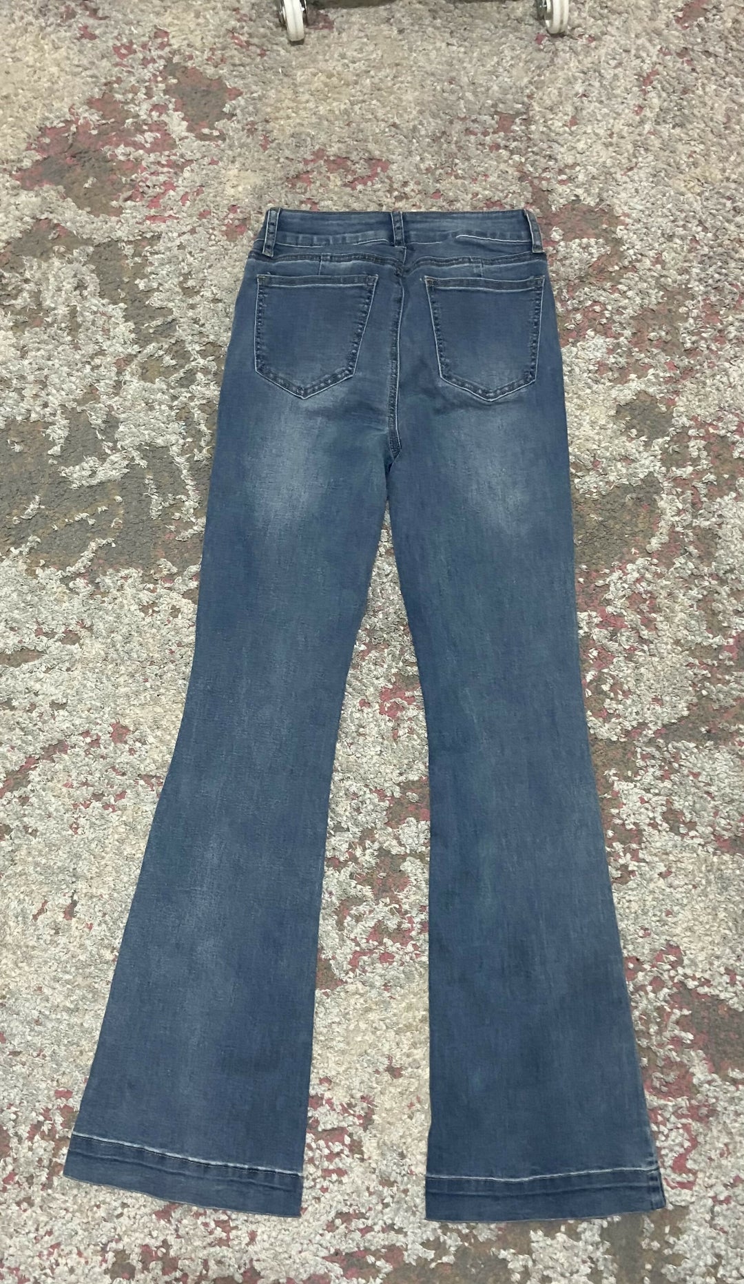 Light Wash Flared Jeans Size: 36