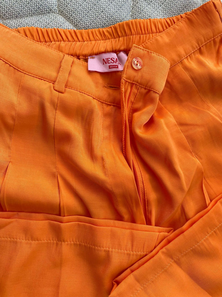 Nesaa Orange pants Size: M NEW