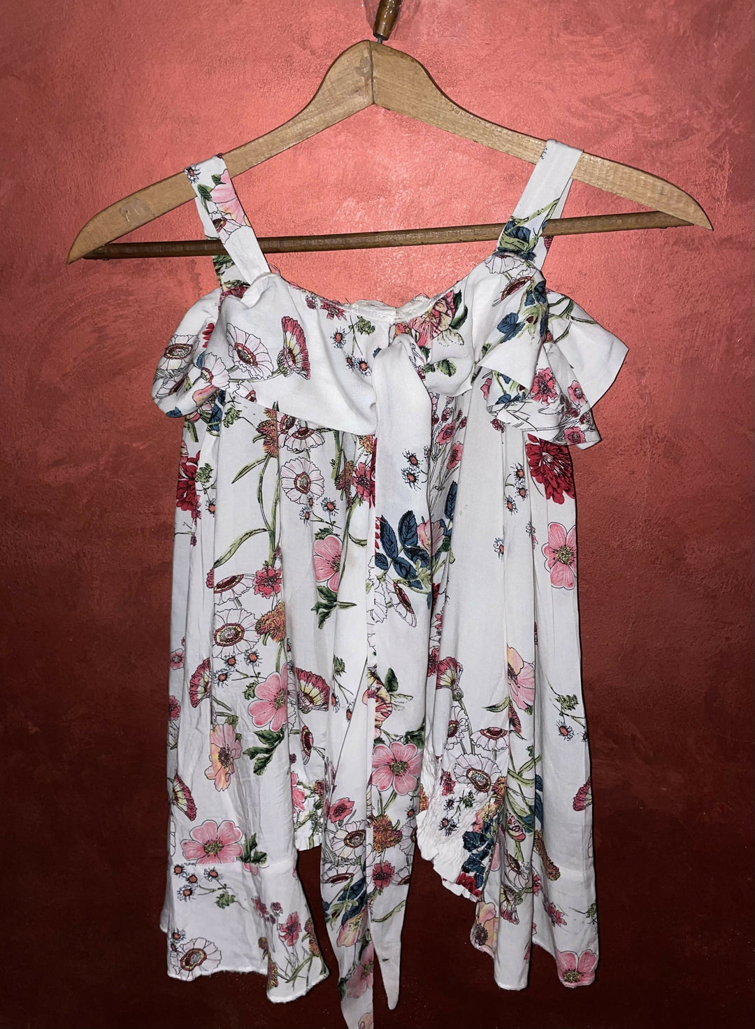 Floral Offshoulder Top Size: S