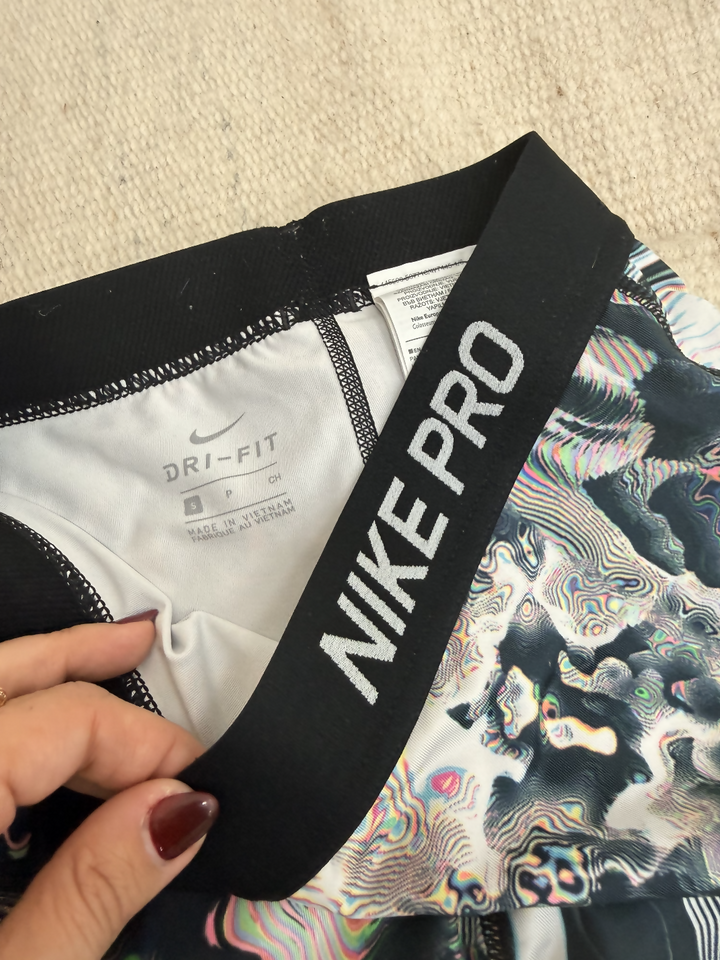 Nike Pro Cropped Sports Leggings