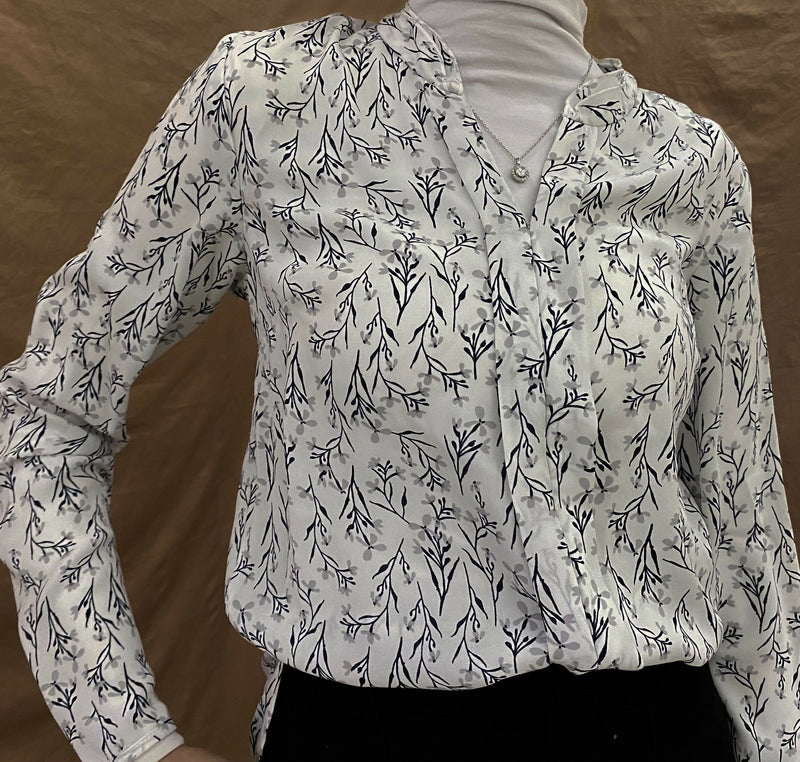 Primark Floral Dainty Blouse Size: XS