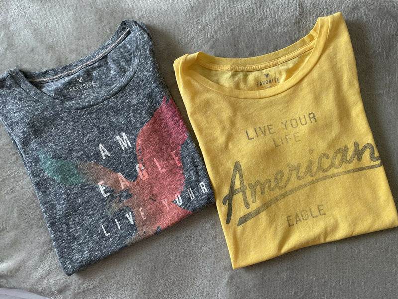 American Eagle t-shirts Bundle Deal Size: XS