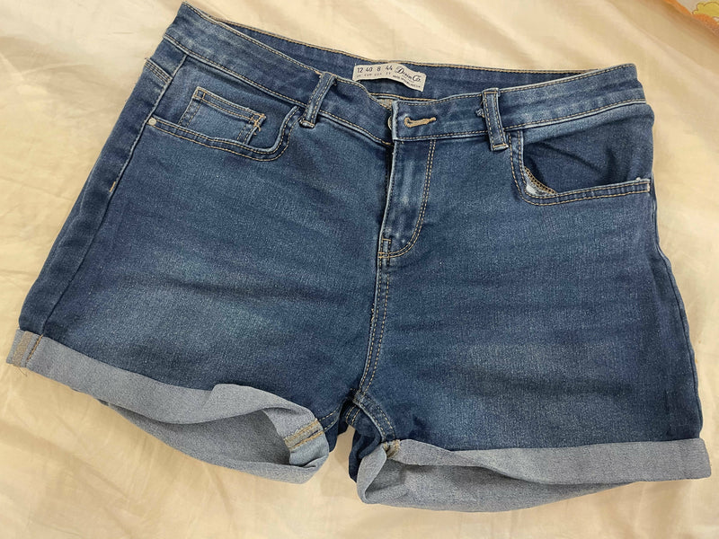 Jeans Short Size: EUR 40