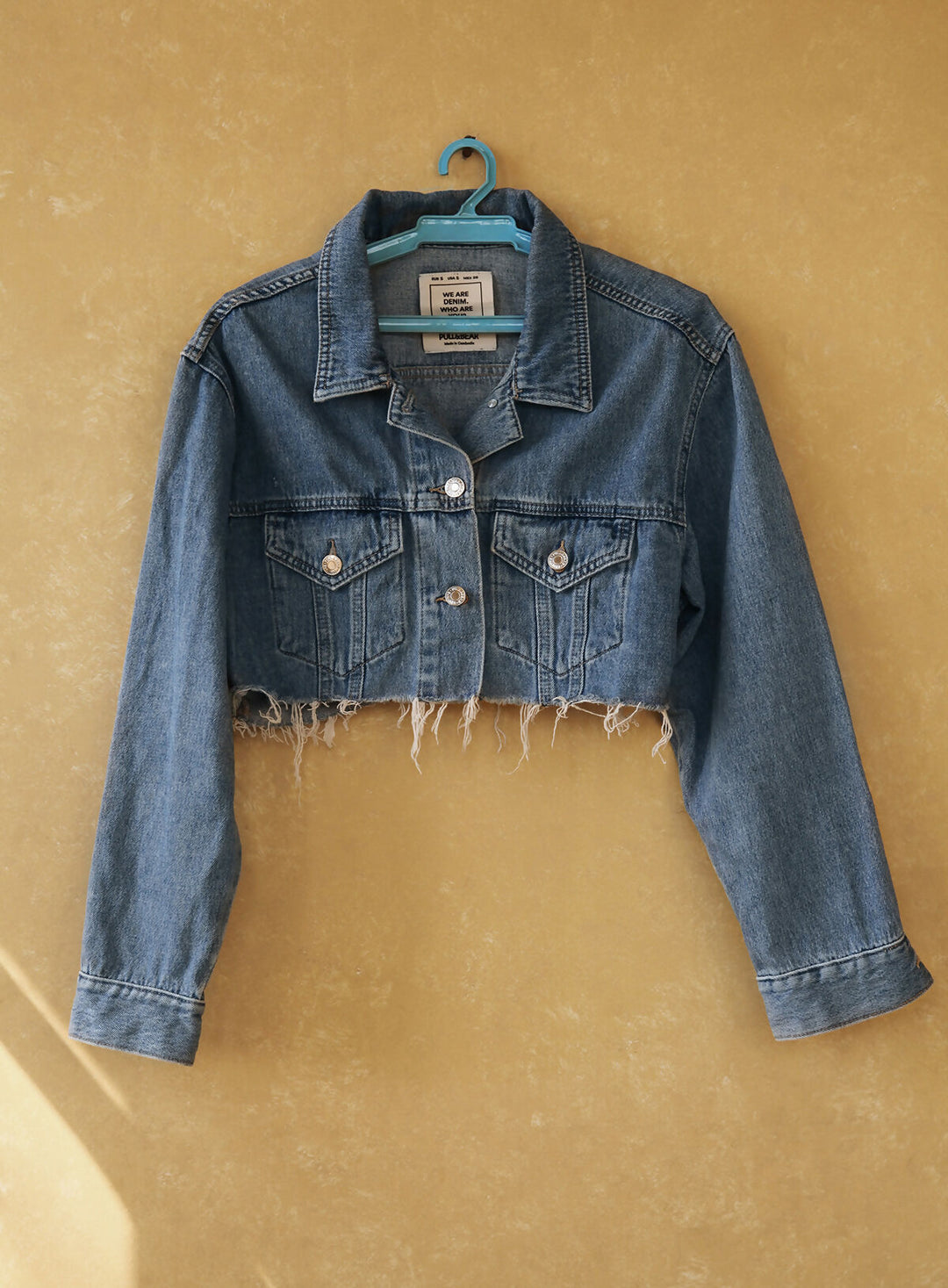 Pull&Bear Cropped Frayed Denim Jacket