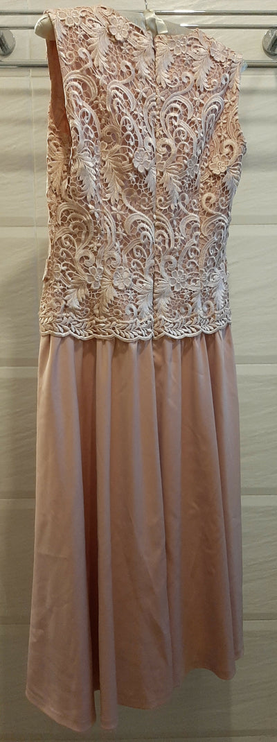 Pink Lace dress EU40