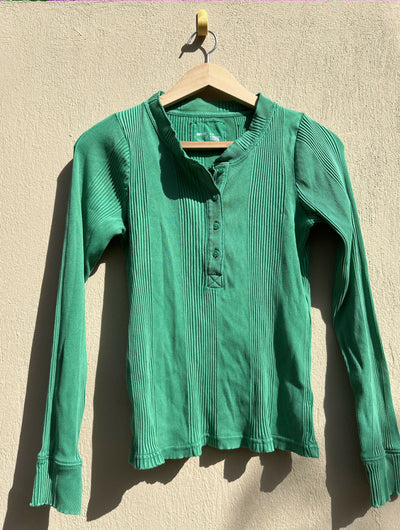 AE Green Long-Sleeved Tshirt Size M