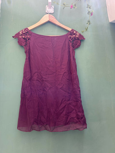 Carla Conti Burgundy Top Size M