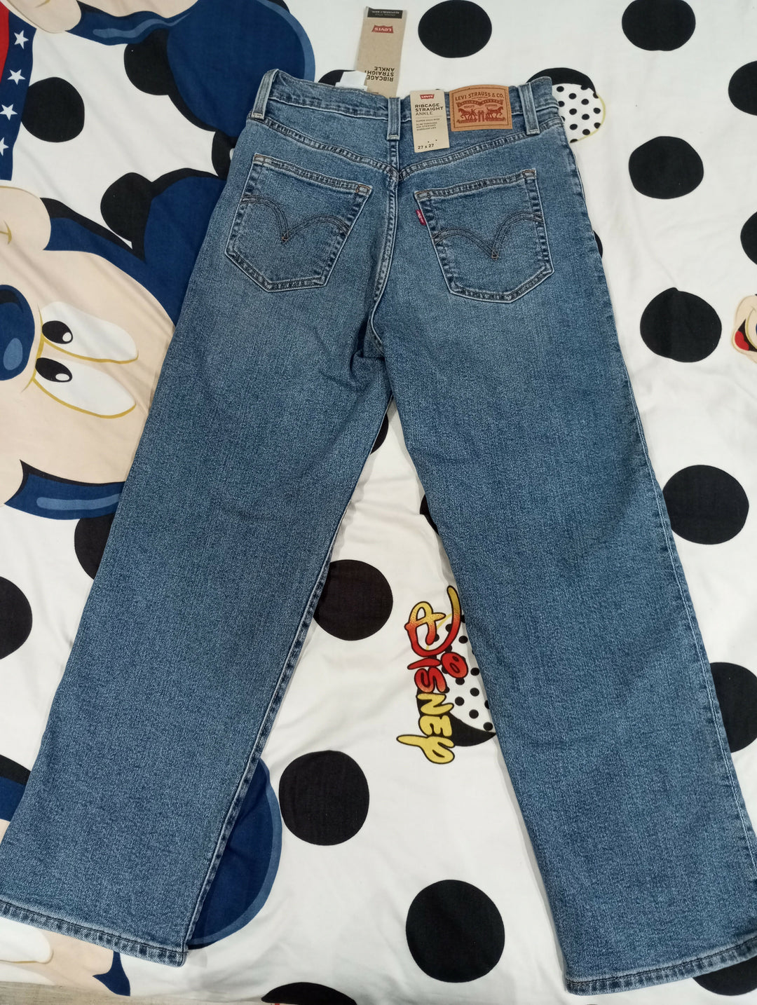 New Levi's Straight Jeans (USA Size: 27)