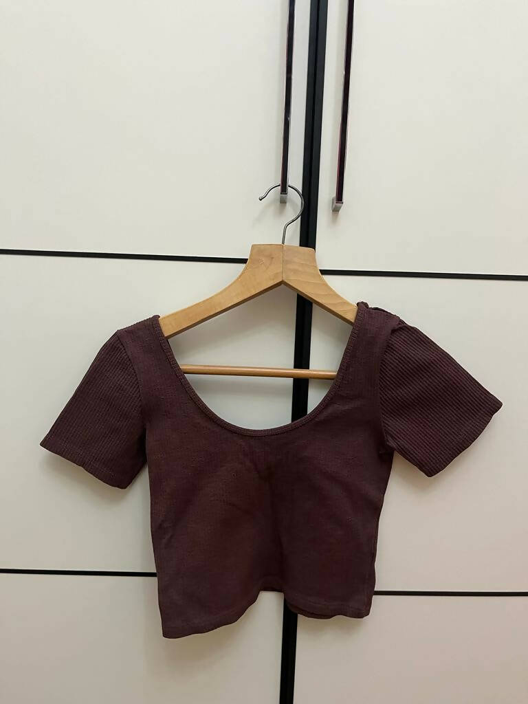 Pull & Bear Brown Crop Top Size: L