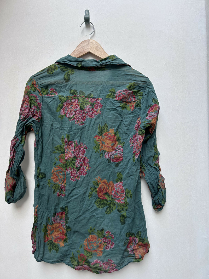 Floral blue blouse M-L