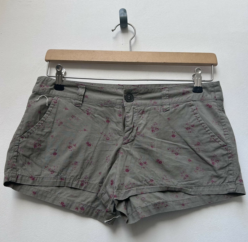 MNG Shorts Size 36