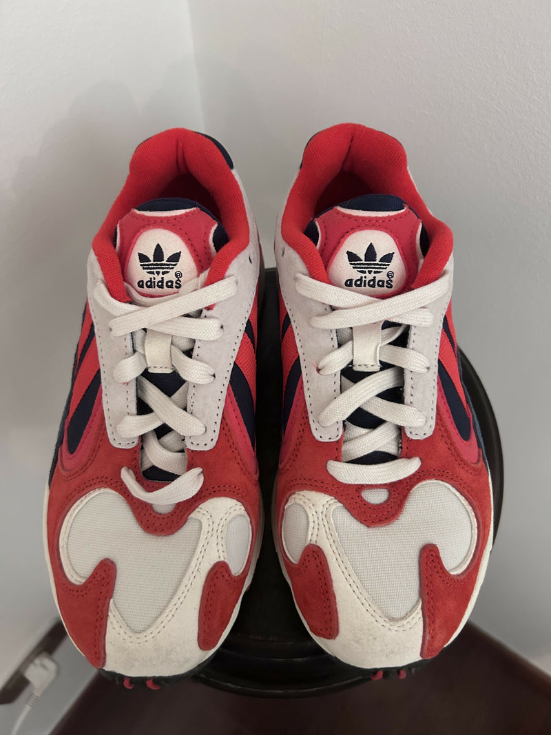 Vintage Adidas Sneakers in Perfect Condition