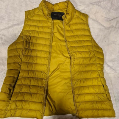 Massimo Dutti Puffer Vest Size: M/L