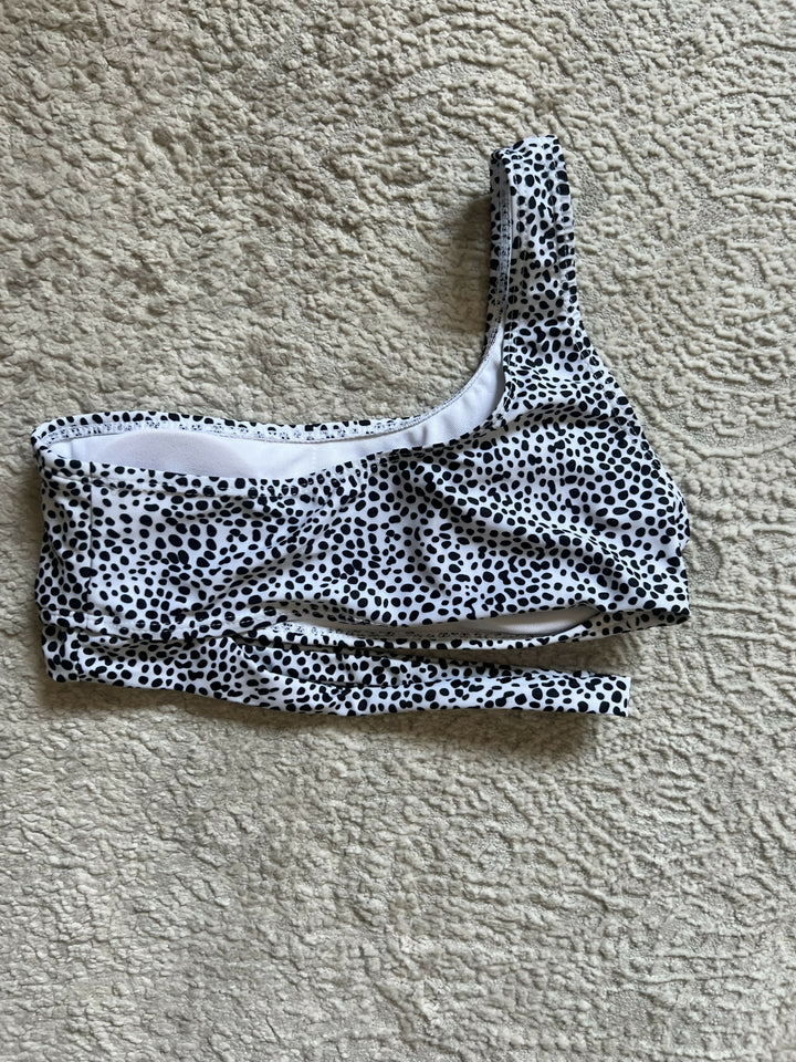 SHEIN One Shoulder Bikini top Size: S NEW