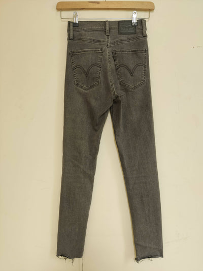 LEVI'S Skinny Dark Denim Size 24