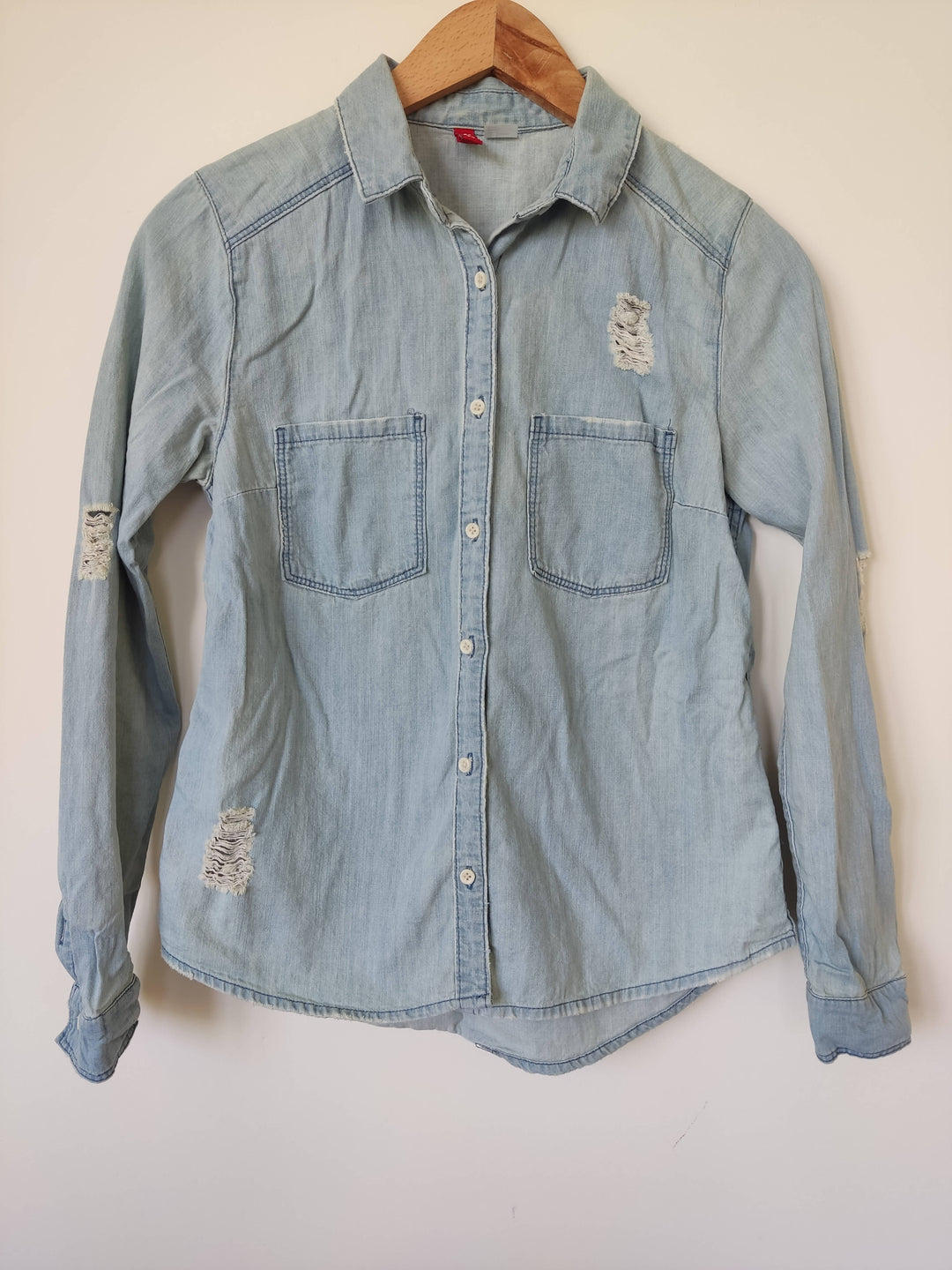 Small Ripped Long-Sleeved Denim H&M Blouse