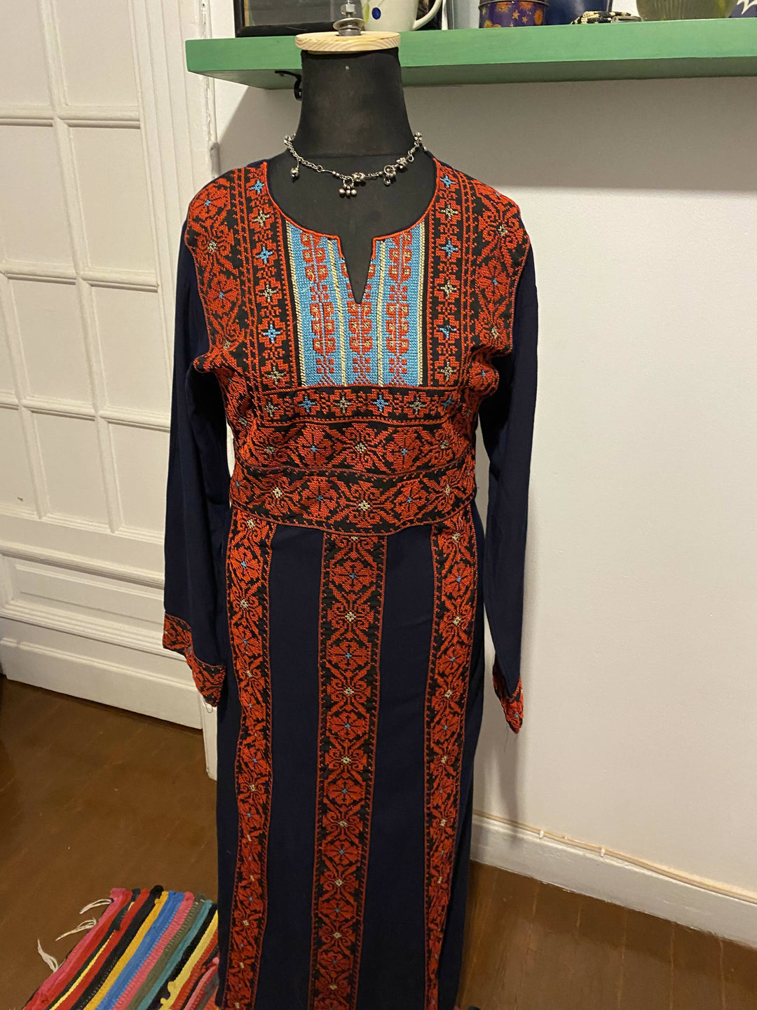 Palestinian dress