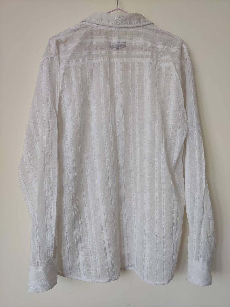 XL White Buttoned Blouse