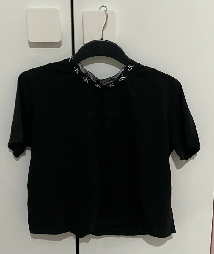 AS NEW Large Calvin Klein Jeans Crop Top