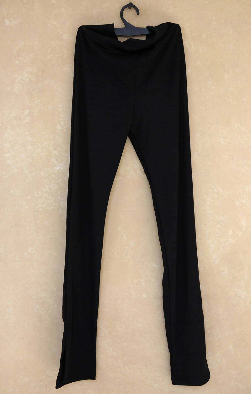 Ribbed Split Hem Leggings Size: S/M