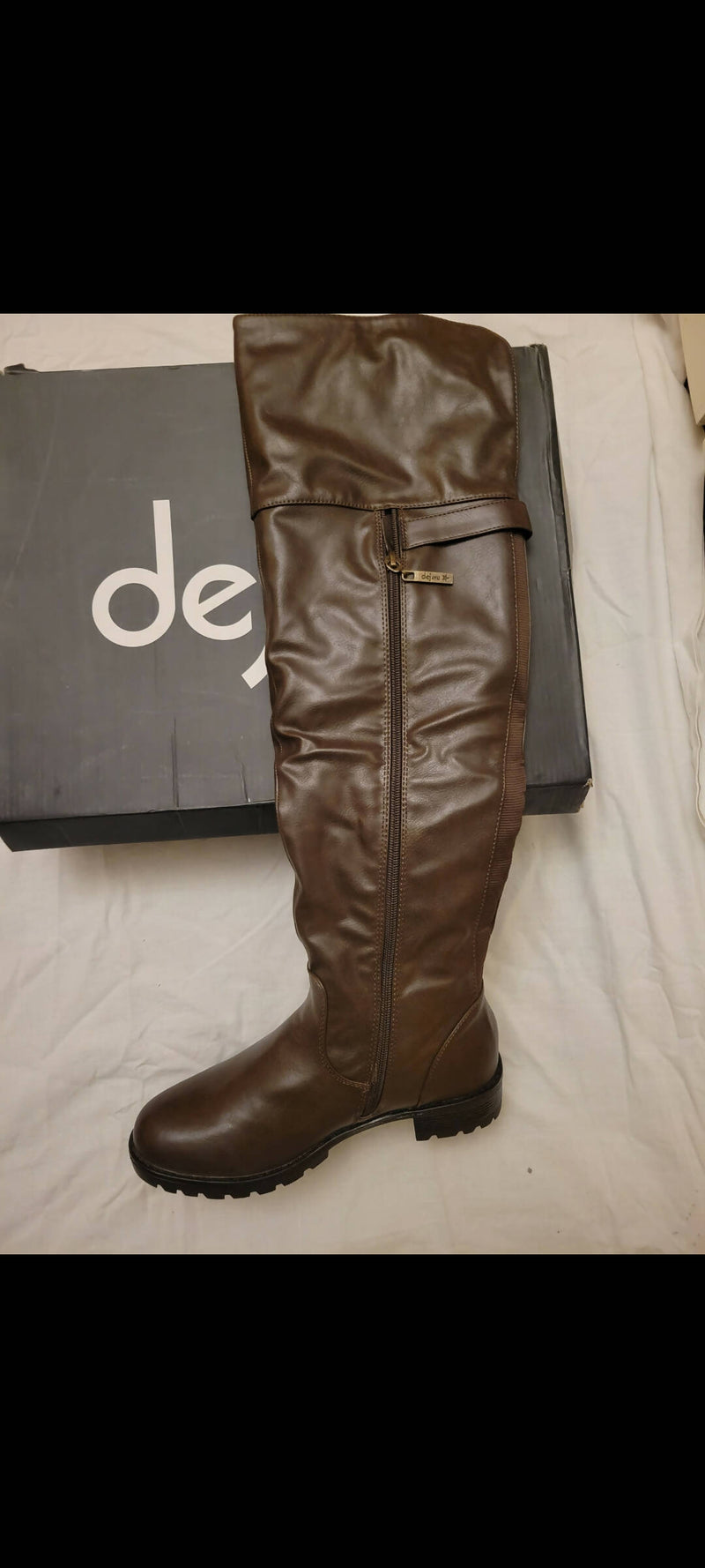 NEW Dejavu Boots Size: 39