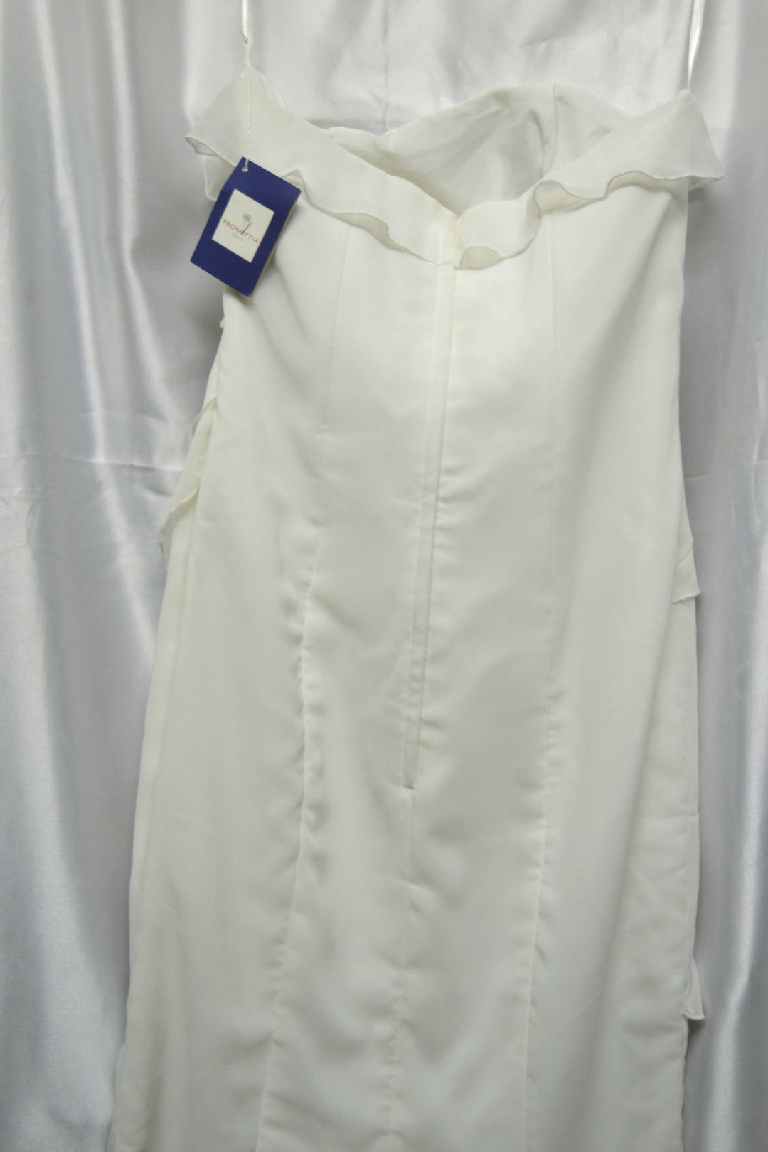 Pronuptia Simple Ruffled Bridal Dress Size XS-S